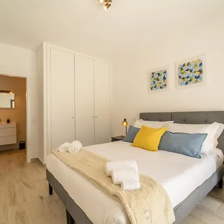 Διαμέρισμα O Macarico - Walking Distance To Monte Clerigo And Amoreira Beaches
